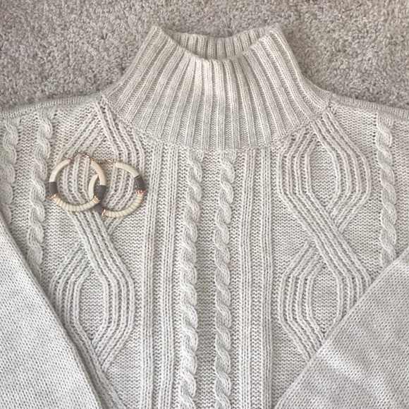 Sanctuary sweater like new - Picture 2 of 4